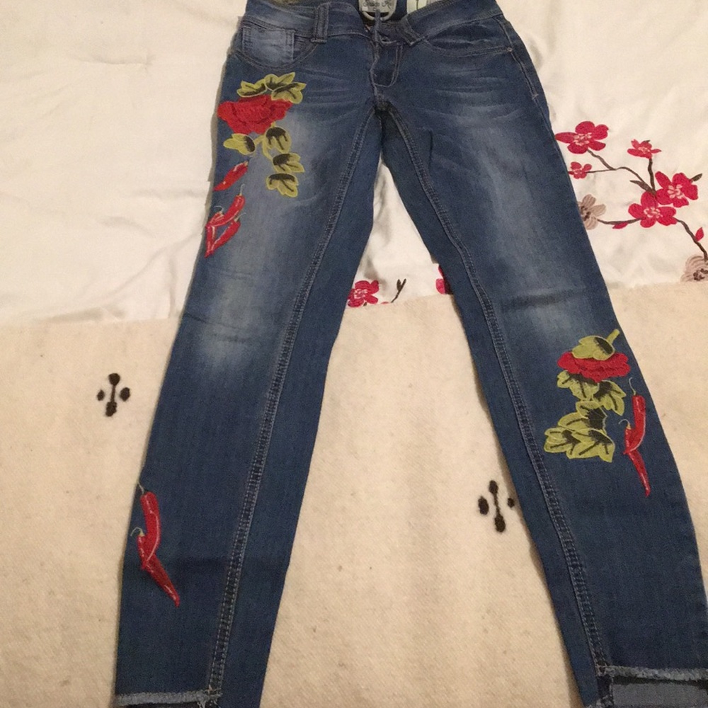Flowered jeans
